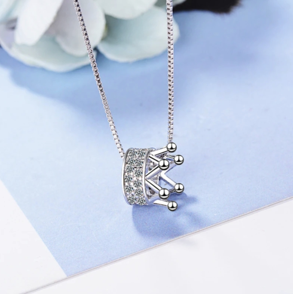 Queens Crown 925 Silver with Box Chain with Zirconia accents